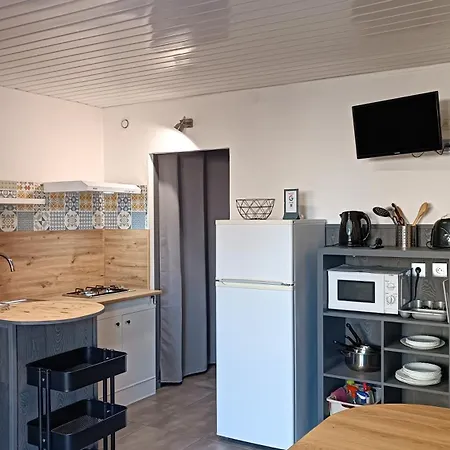 Ganivelles 1 Climatise 300m Appartement Marseillan (Herault)